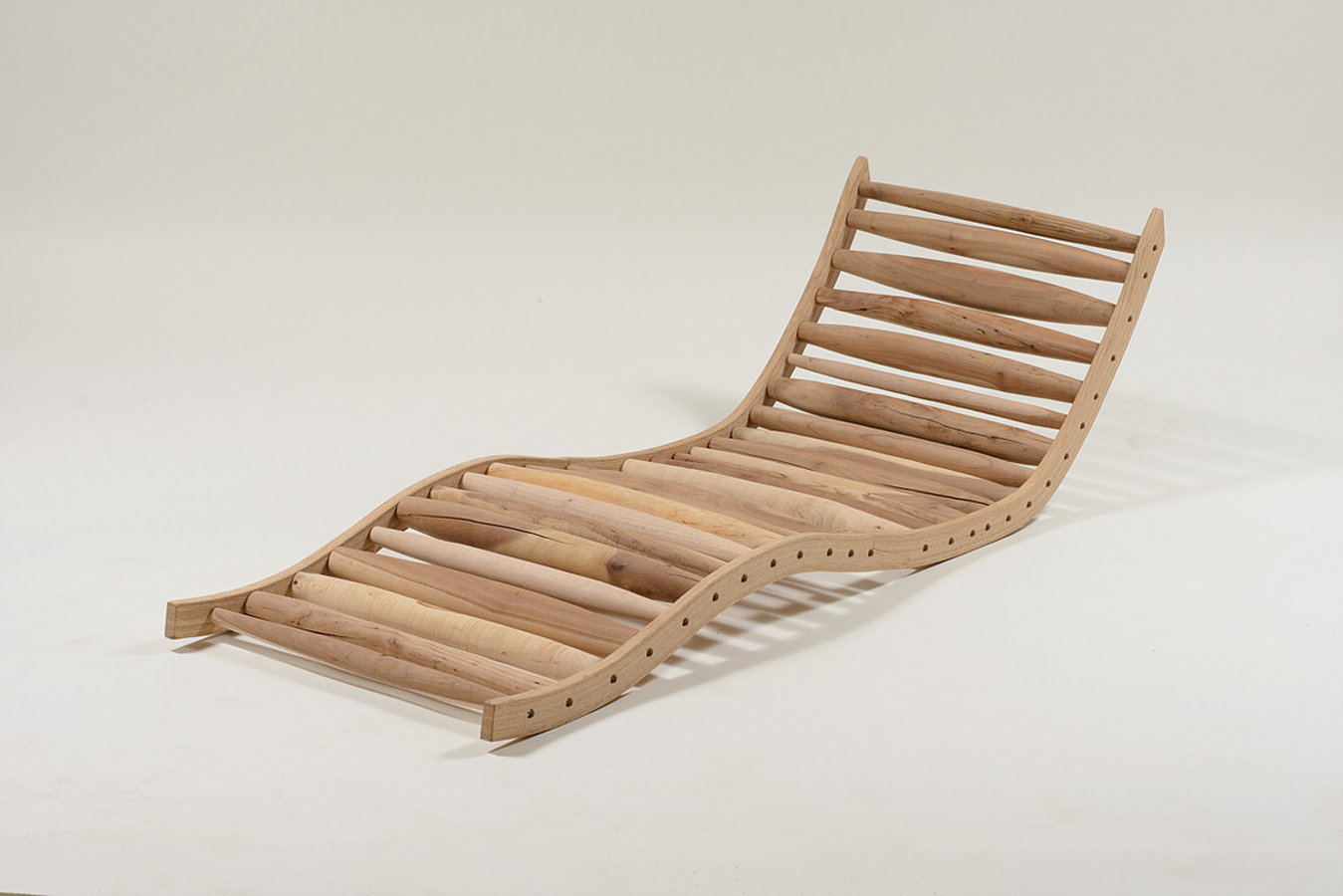 yp4-jekabsen--sand-lounger-local-cherry-oak-5ftby3ftby2